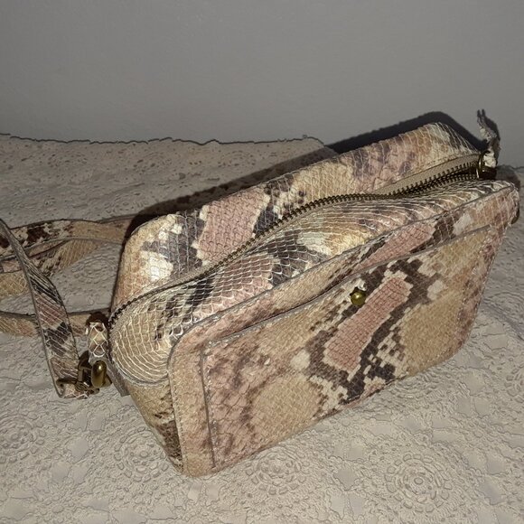 Madewell Snake Embossed Leather Transport Crossbody Bag - Picture 3 of 12